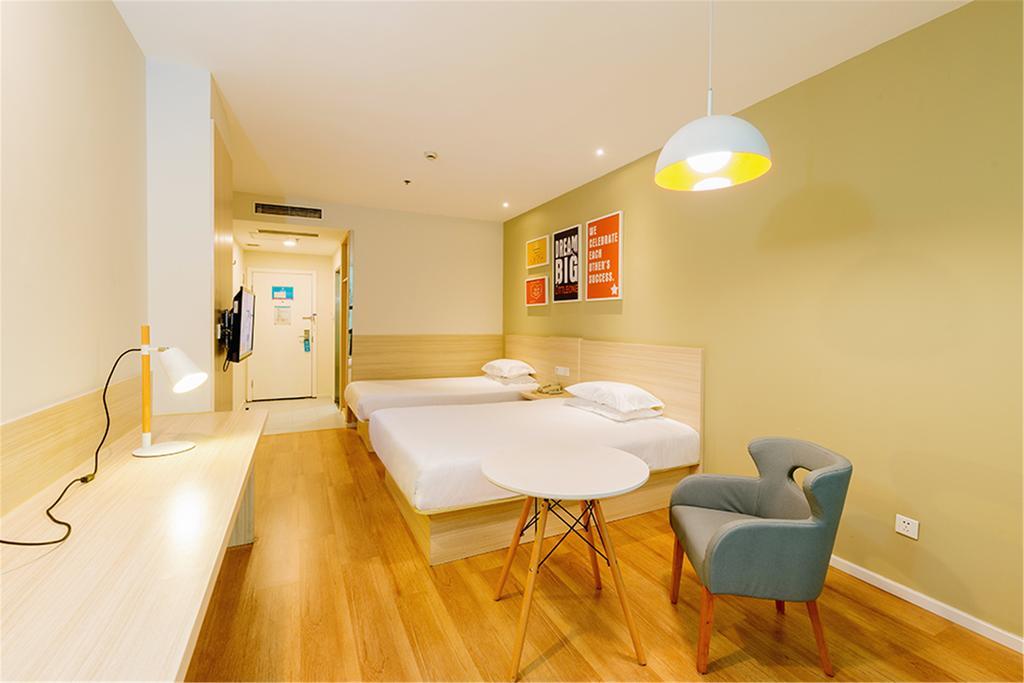 Hanting Express Beijing Sanlitun Екстер'єр фото